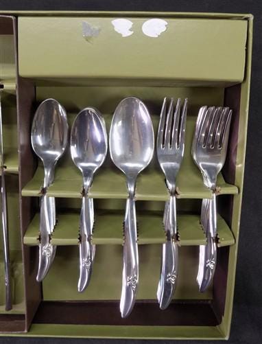 Home & Living > Kitchen & Dining > Dining & Serving > Flatware & Silverware - Rogers & Bro, Stainless Silverware, Set 61 P...
