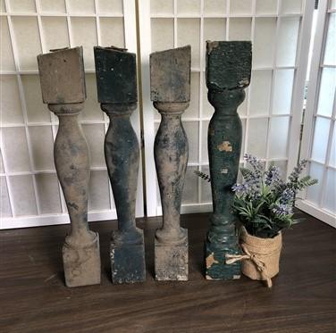 4 Balusters Painted Wood Architectural Salvage Spindles Porch House Trim A54