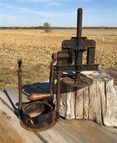 Landers Frary Clark 4 Quart Lard Press Sausage Stuffer Enterprise Fruit Press A,