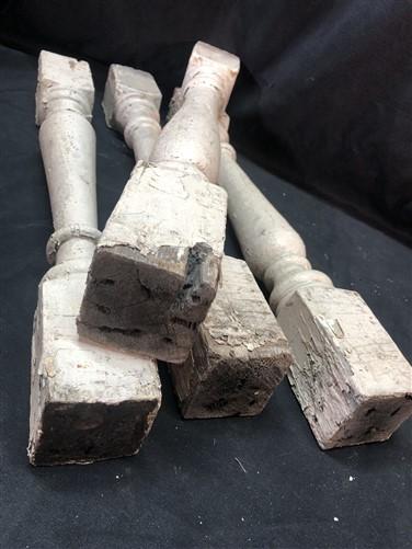 4 Balusters Wood Architectural Salvage Spindles Rustic Farm House Porch A44,