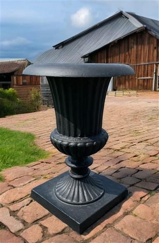 Garden urn - 23" Tall Cast Iron Fluted Urn, Flower Pot Planter, Garden Patio Yard Art E1 by The Old Grainery (aluminum, Ar...