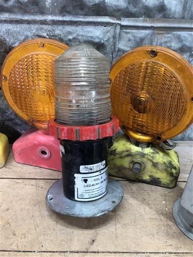 Empco Lite Construction Lights, Vintage Model 2005 2006 Barricade Beacon Lights