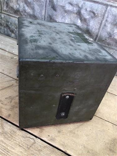 CL Berger & Sons Boston Mass ML1084 Surveyors Transit Level Scope Tripod Base