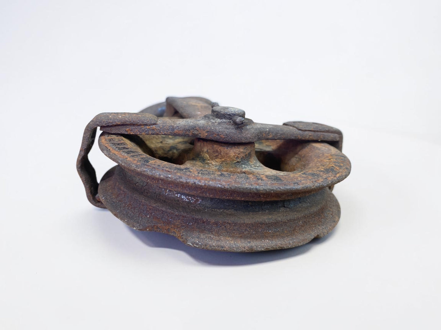 Antique Cast Iron Pulley and Hook, Vintage Barn Pulley, Farmhouse Industrial a3