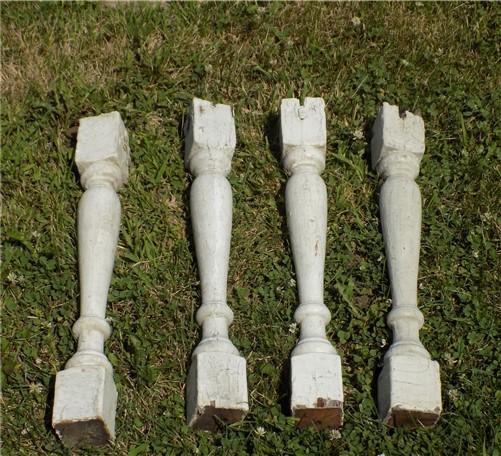 4 Balusters White Wood Architectural Salvage Spindles Porch Post House Trim A38,