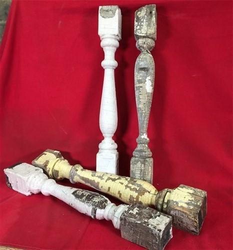 4 Balusters Painted Wood Architectural Salvage Spindles Porch House Trim A32,