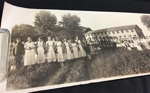 1920 Yardlong Pageant Group Photo, Carthage College, Carthage Illinois History,