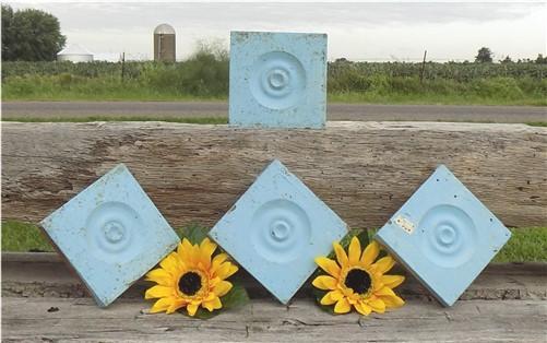 Wood Tim - 4 Plinth Blocks, Antique Bullseye Rosettes, Architectural Salvage, Wood Trim A27 by The Old Grainery (4, Antiqu...
