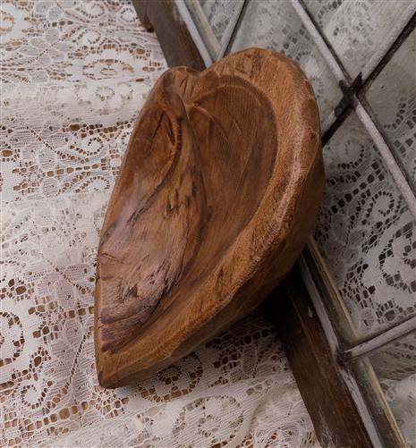 Mini Wooden Heart Bread Dough Bowl, Rustic French Country Carved Centerpiece T,