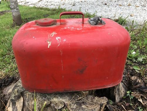 Gas tank - 6 Gallon Gasoline Gas Fuel Tank, Metal Can Outboard Boat Motor Fuel Vintage V, by The Old Grainery (6 gallon, b...