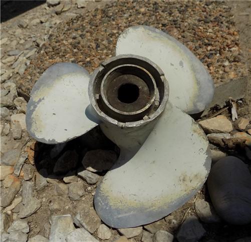 3 Blade Johnson Evinrude OMC Boat Propeller, 10x11 307318 Aluminum Boat Prop B