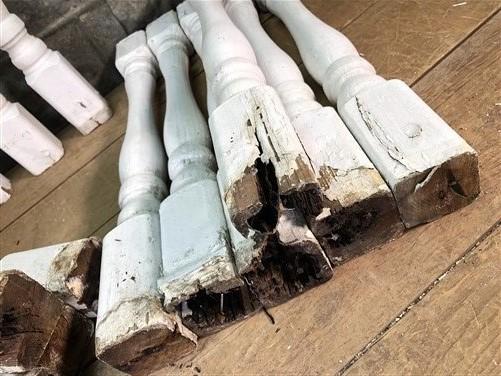 16 White Wood Balusters Reclaimed Spindles Porch Post House Trim C