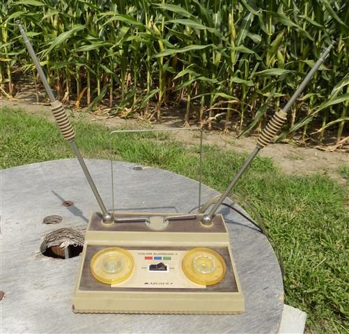 TV Antenna - Archer Color Supreme II Dial TV Rabbit Ears, Rotating Antenna, Retro Electronics by The Old Grainery (2 Dial...