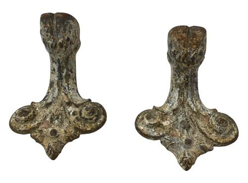 Claw Foot - 3 Clawfoot Tub Feet, Cast Iron Elegant Bathtub, Vintage Table Furniture Legs, M by The Old Grainery (bath room...
