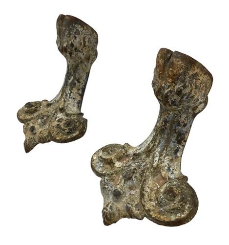 Claw Foot - 3 Clawfoot Tub Feet, Cast Iron Elegant Bathtub, Vintage Table Furniture Legs, M by The Old Grainery (bath room...