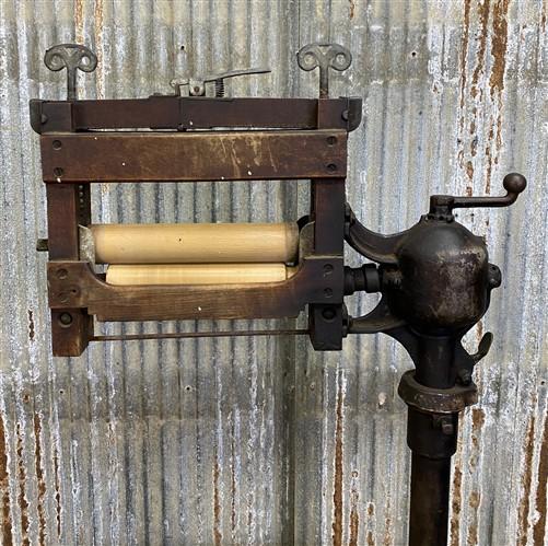 electric wringer washer - Vintage Washing Machine Wooden Electric Wringer Washer, End Table, Laundry Room by The Old Grain...