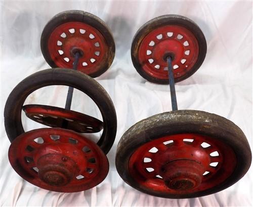 Vintage Metal Baby Buggy Wheels Pedal Car Garden Cart Pumpkin Wagon A45,