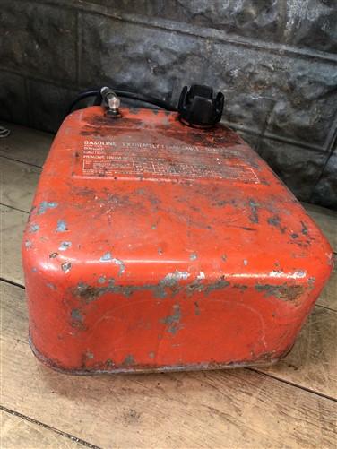 Gas tank - 6 Gallon Chrysler Tote Tank, Gasoline Gas Can, Outboard Boat Motor Vintage E, by The Old Grainery (6 gallon, bo...