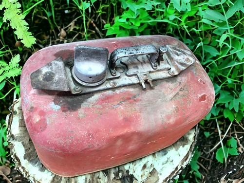 6 Gallon Gasoline Gas Fuel Tank, Metal Can Outboard Boat Motor Fuel Vintage Z,
