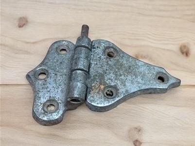Hinges - Ice Box Hardware, Vintage Latch Door Hinge, Salvage Cooler Chest Handle Lock Z, by The Old Grainery (2 pair, ches...