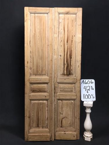 Door - Antique French Double Doors (42.5x100.5) European Doors, Raised Panel Doors A606 by The Old Grainery (antique doors...