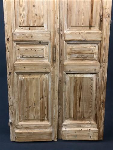 Door - Antique French Double Doors (42.5x100.5) European Doors, Raised Panel Doors A606 by The Old Grainery (antique doors...