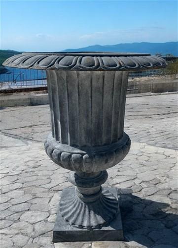 Garden urn - 28" Tall Cast Iron Fluted Urn, Flower Pot Planter, Garden Patio Yard Art C1 by The Old Grainery (aluminum, Ar...