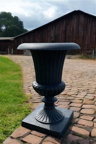 Garden urn - 23" Tall Cast Iron Fluted Urn, Flower Pot Planter, Garden Patio Yard Art E1 by The Old Grainery (aluminum, Ar...