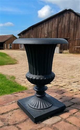 Garden urn - 23" Tall Cast Iron Fluted Urn, Flower Pot Planter, Garden Patio Yard Art E1 by The Old Grainery (aluminum, Ar...