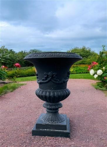 Garden urn - 17" Tall Cast Iron Fluted Urn, Flower Pot Planter, Garden Patio Yard Art G1 by The Old Grainery (aluminum, Ar...
