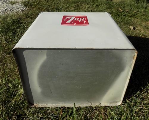 7up Metal Soda Pop Bottle Cooler, Picnic Ice Chest, Vintage Drinks Sign D,