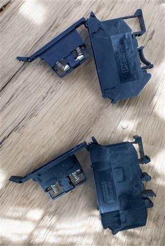 Ham Radio - 25 Phoenix Contact UK 6.3-HESI DIN Rail Fuse Terminal Blocks, Vintage Ham Radio by The Old Grainery (block, co...