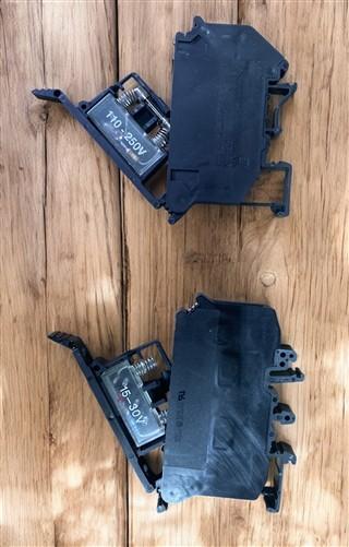 Ham Radio - 25 Phoenix Contact UK 6.3-HESI DIN Rail Fuse Terminal Blocks, Vintage Ham Radio by The Old Grainery (block, co...