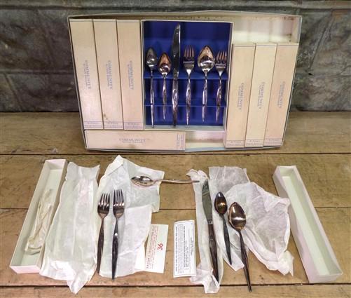 Flat ware - Oneida Community Flight Silverplate, NIB Silverware Place Setting, Serving Set by The Old Grainery (51 pieces,...