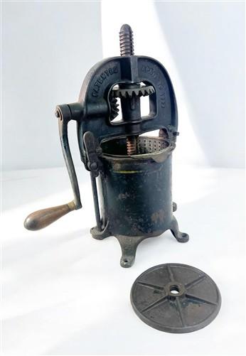Enterprise 2 Quart Lard Press Cast Iron Sausage Stuffer Fruit Apple Cider Farm C