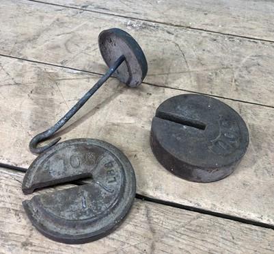 Round Hanging Small Scale Weights, Vintage Metal Industrial Fairbanks Morse A83,