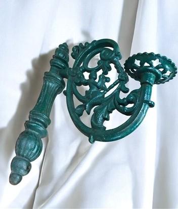 Ornate Cast Iron Plant Lamp Bracket, Vintage Wall Mount Garden Plant Holder C, by The Old Grainery (21 in, 6 in, dna)