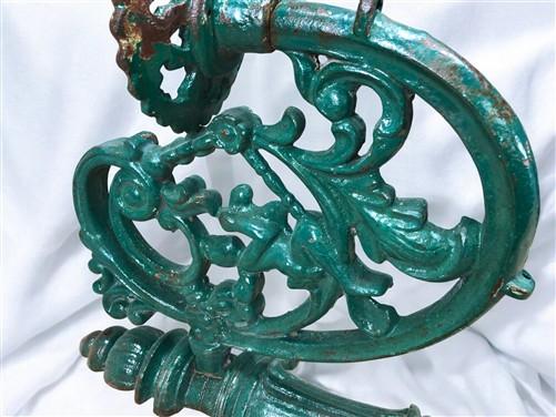 Ornate Cast Iron Plant Lamp Bracket, Vintage Wall Mount Garden Plant Holder D,