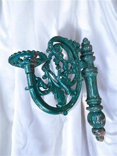 Ornate Cast Iron Plant Lamp Bracket, Vintage Wall Mount Garden Plant Holder D,