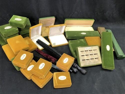 Jewelry > Jewelry Storage > Jewelry Boxes - Priscilla Velvet Retro Jewelry Case, Vintage Display Presentation Box, 60s 70s...