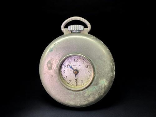 Pocket watch - Vintage Shelton Pocket Watch, Stop Watch, Round Case Collectible, Parts Repair by The Old Grainery (accesso...