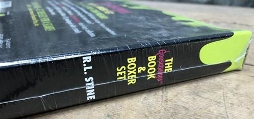 R.L Stine Goosebumps Book & Boxer Set, Sealed NIB NOS Glow in Dark Collector Set