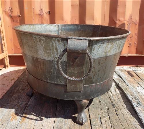 Rustic Wash Tub Planter Pot, Metal Footed Farmhouse Flower Bucket B