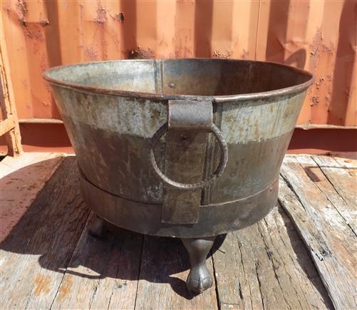 Rustic Wash Tub Planter Pot, Metal Footed Farmhouse Flower Bucket B