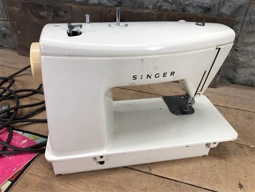 1970s Singer Sewing Machine Model 717 w/ Manual, Foot Pedal, Vintage Sewing