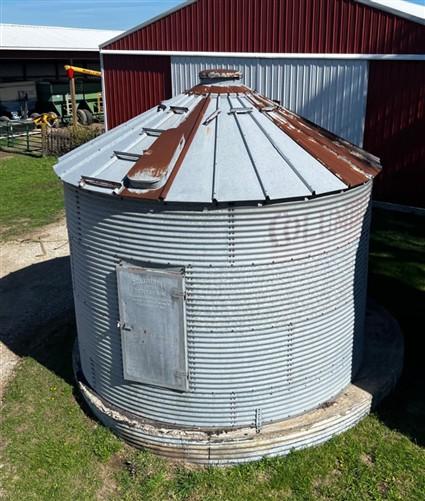 Home & Living > Outdoor & Gardening > Garden Decoration - Grain Bin, Vintage Metal Farm Storage Shed, Rustic Outdoor Struc...