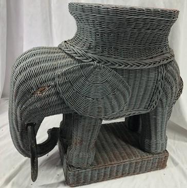 Wicker Elephant End Side Table, Vintage Braided Rattan Plant Stand Boho Chic B