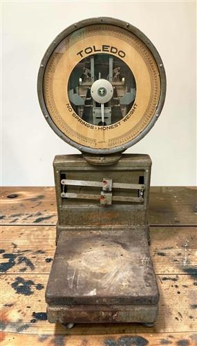 Toledo No Springs Honest Weight, Vintage Grocery Produce Scale 125 LB Industrial