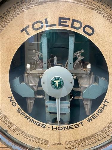 Toledo No Springs Honest Weight, Vintage Grocery Produce Scale 125 LB Industrial