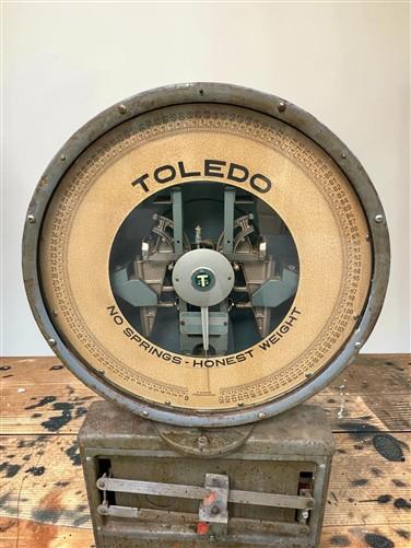 Toledo No Springs Honest Weight, Vintage Grocery Produce Scale 125 LB Industrial